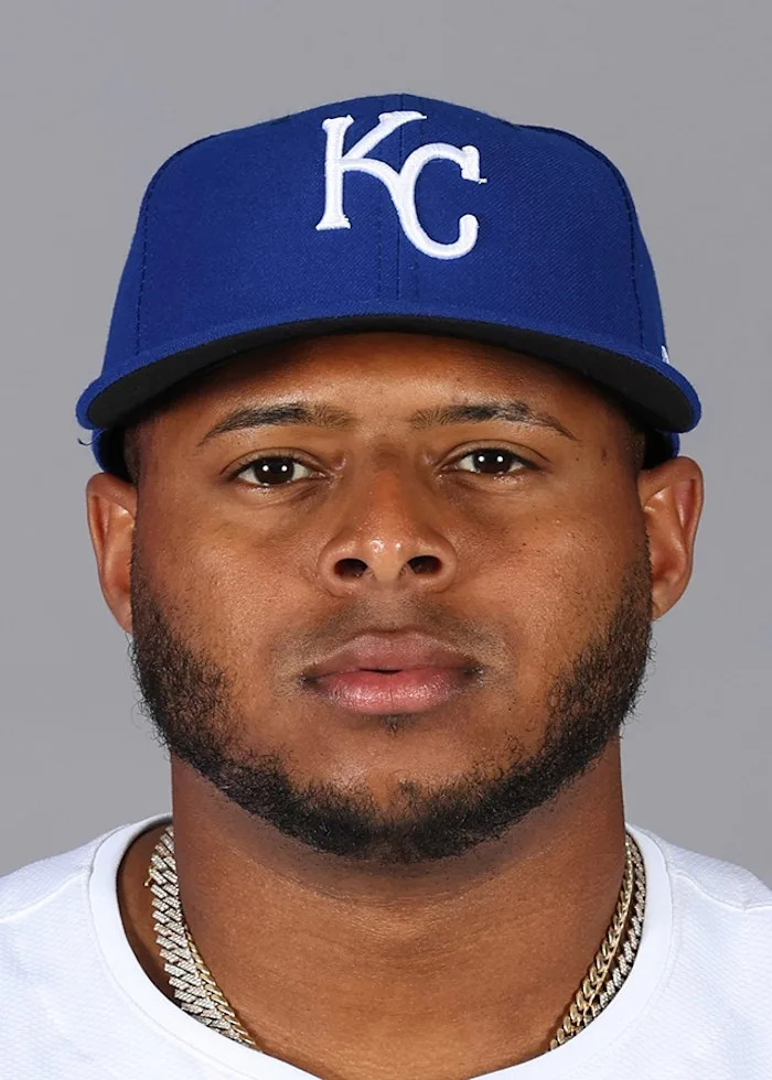 Nelson Velázquez, Kansas City Royals Right Fielder - Bio